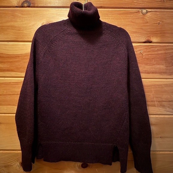 J. Crew women’s wool blend burgundy turtleneck sweater size XS - Picture 1 of 9